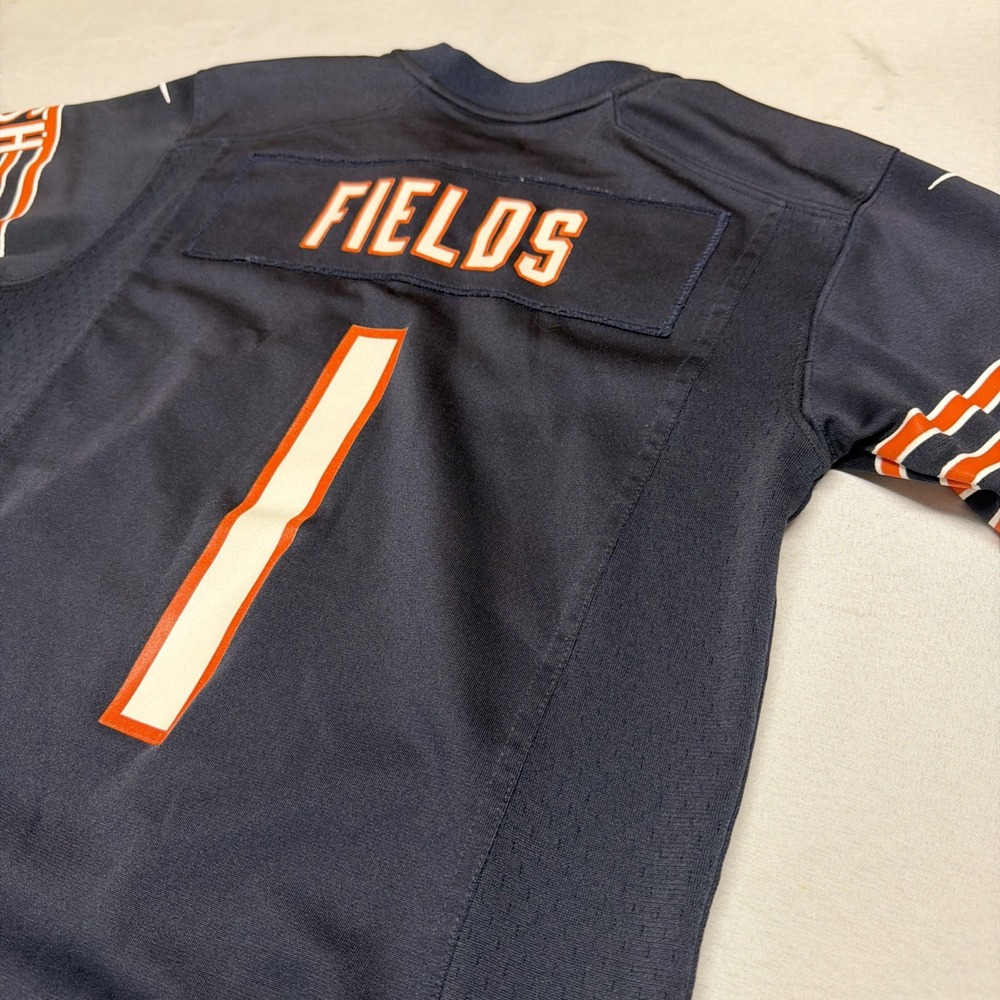 Chicago Bears Justin Fields #1 NFL Jersey Youth M 8/10